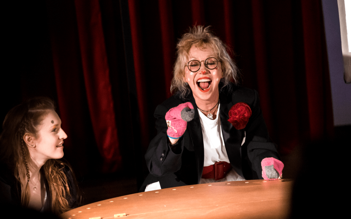 Цирк с предметами